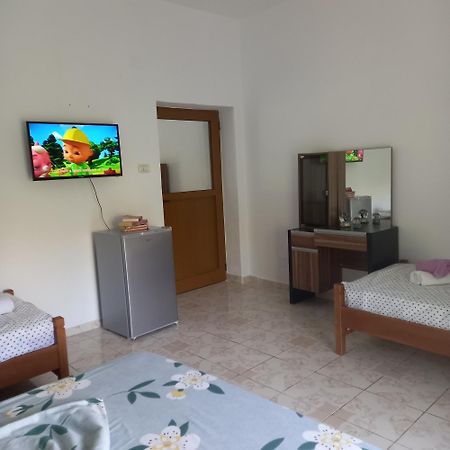 Vila Pasha Sarandë Kamer foto