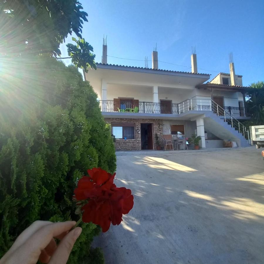 Vila Pasha Sarandë Buitenkant foto